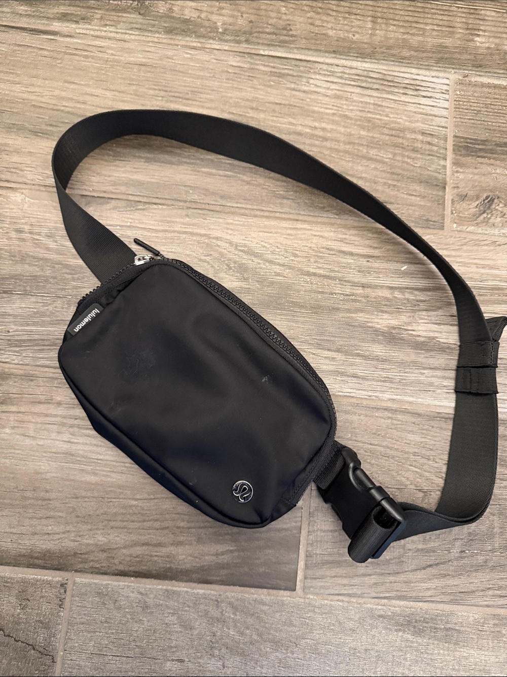 lululemon athletica Black Compact Sling Belt Bag